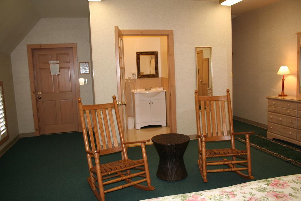 Visions Inn Cooperstown Kamer foto